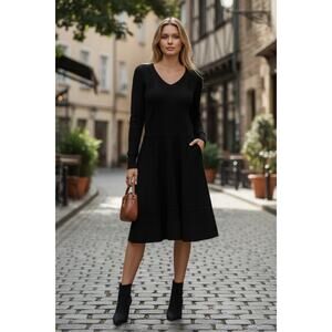 Black knit dress by Vera wang size petite medium